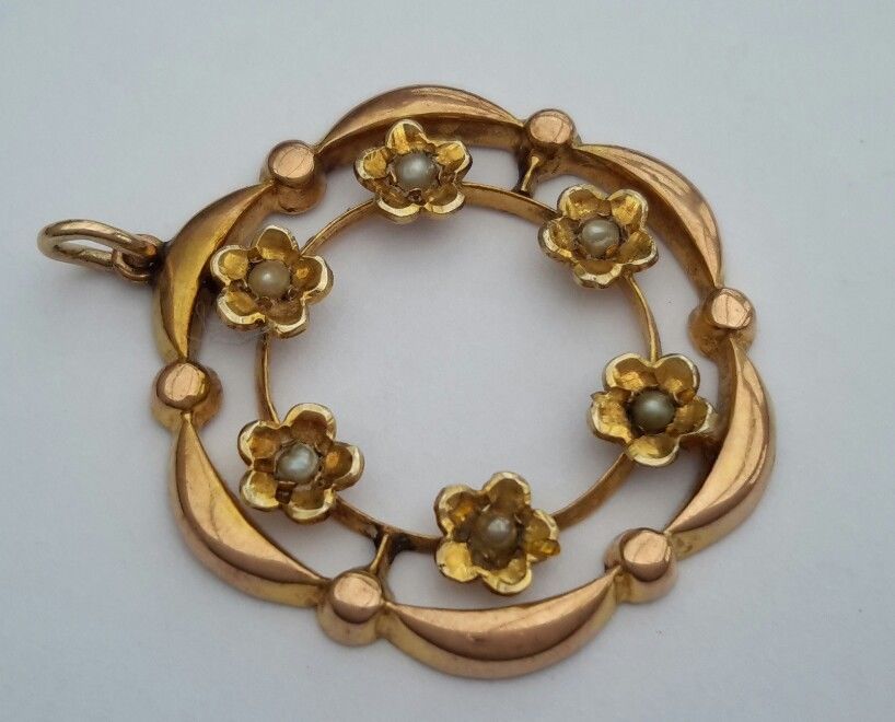 Antique Edwardian 1900's 9K Gold Seed pearl Flower Pendant Lavalier