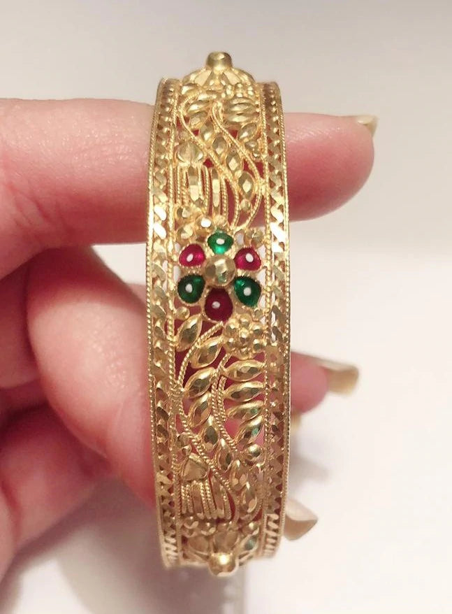 Indian Bridal Jewelry / Temple Jewelry Gold Bangle