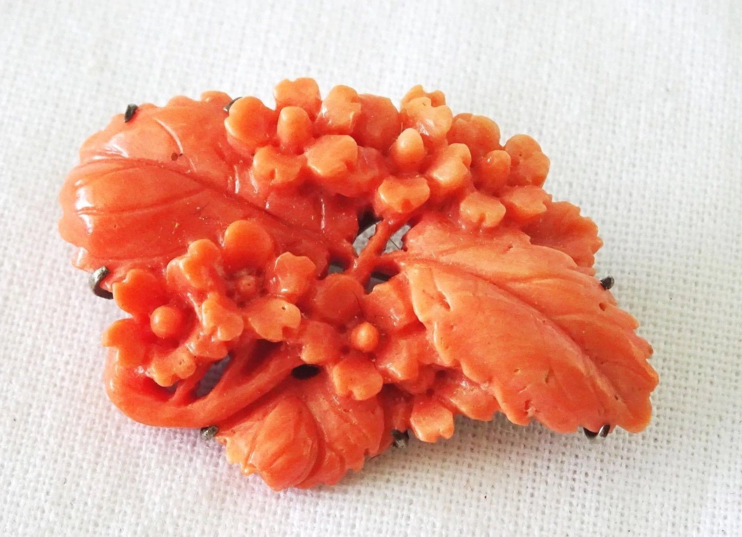 20C Chinese Pink Coral Carved Flower & Leaf Motif Silver set Brooch Pin