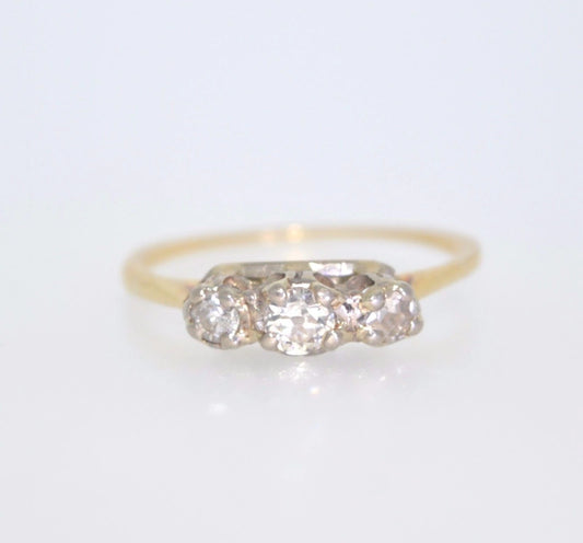 Mid 20th Century Platinum and 18ct Gold Diamond Ring