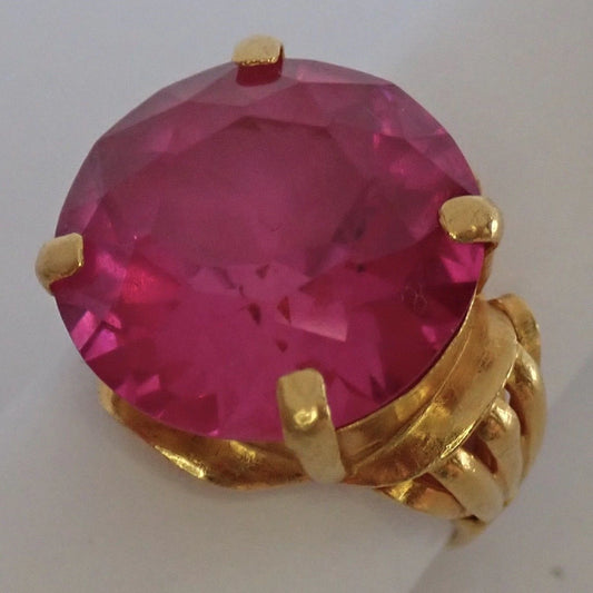 Stunning Vintage Estate 24k Gold Ruby Ring