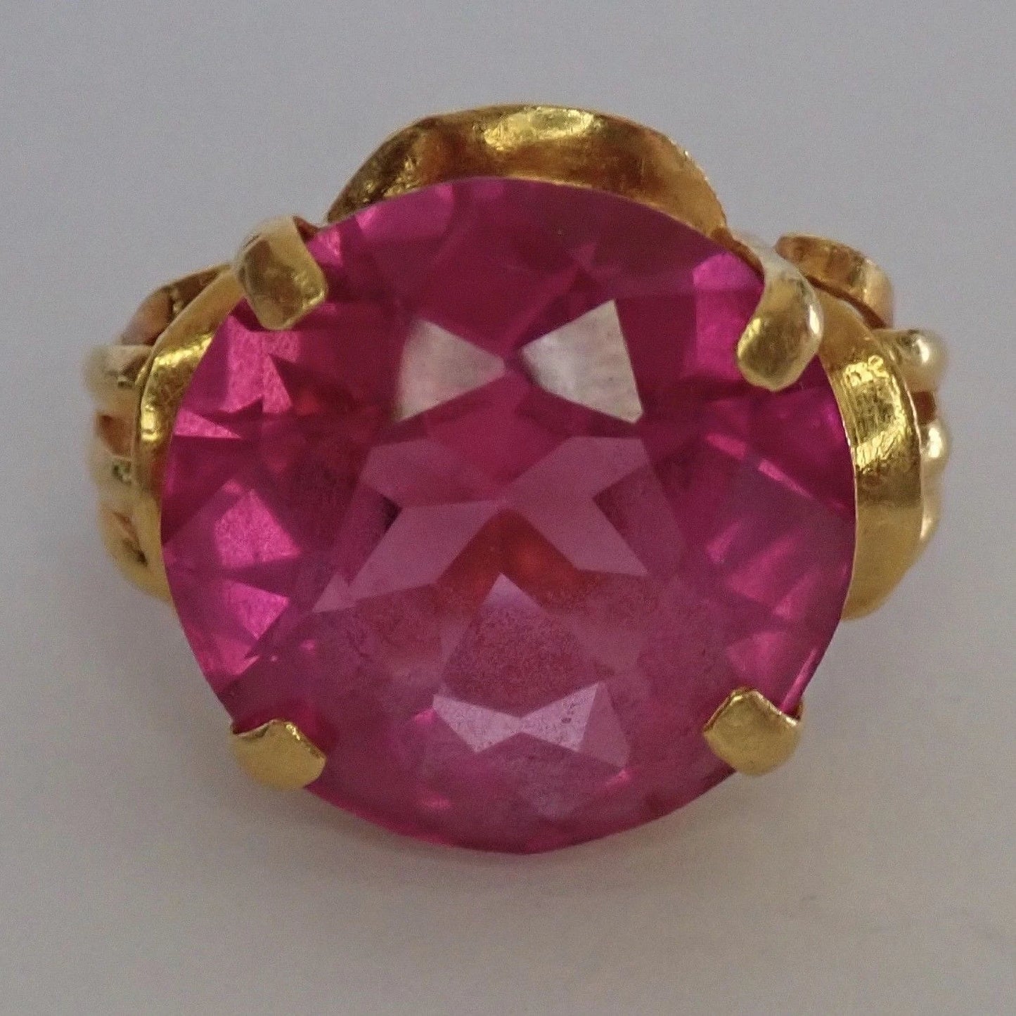 Stunning Vintage Estate 24k Gold Ruby Ring