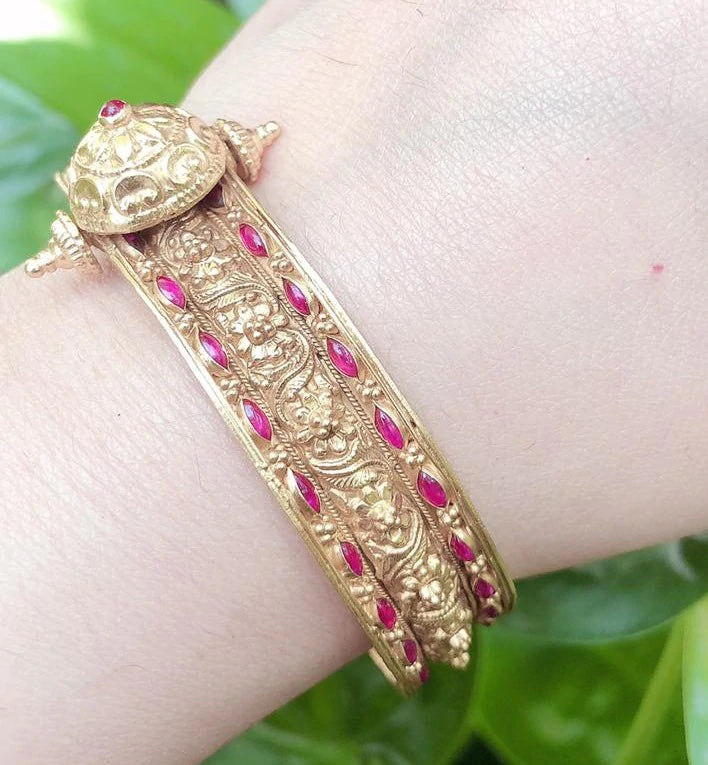 Indian Bridal Jewelry / Temple Jewelry Gold Bangle