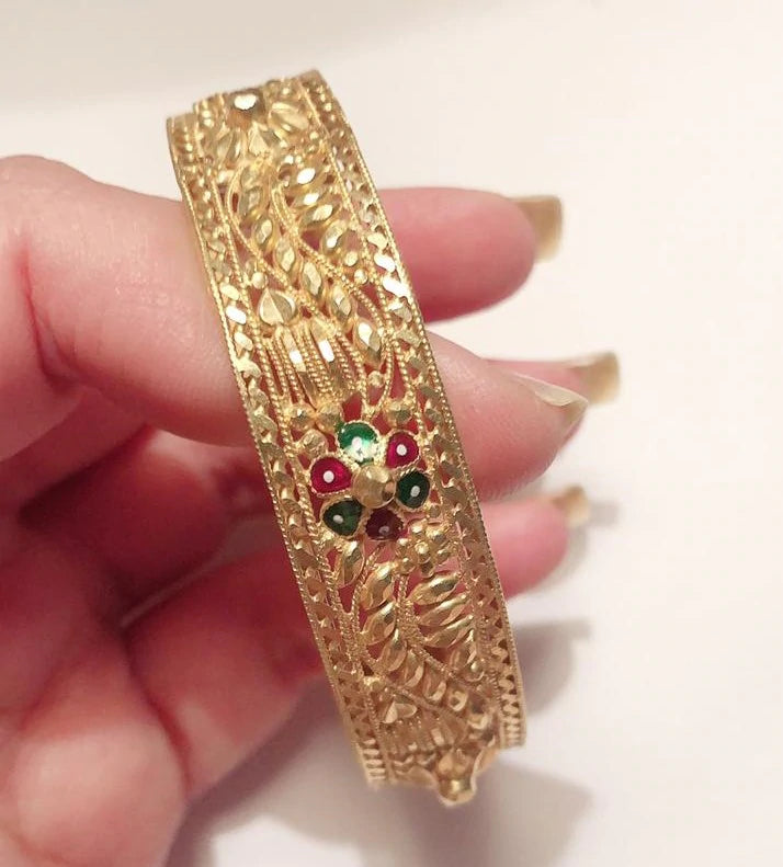 Indian Bridal Jewelry / Temple Jewelry Gold Bangle