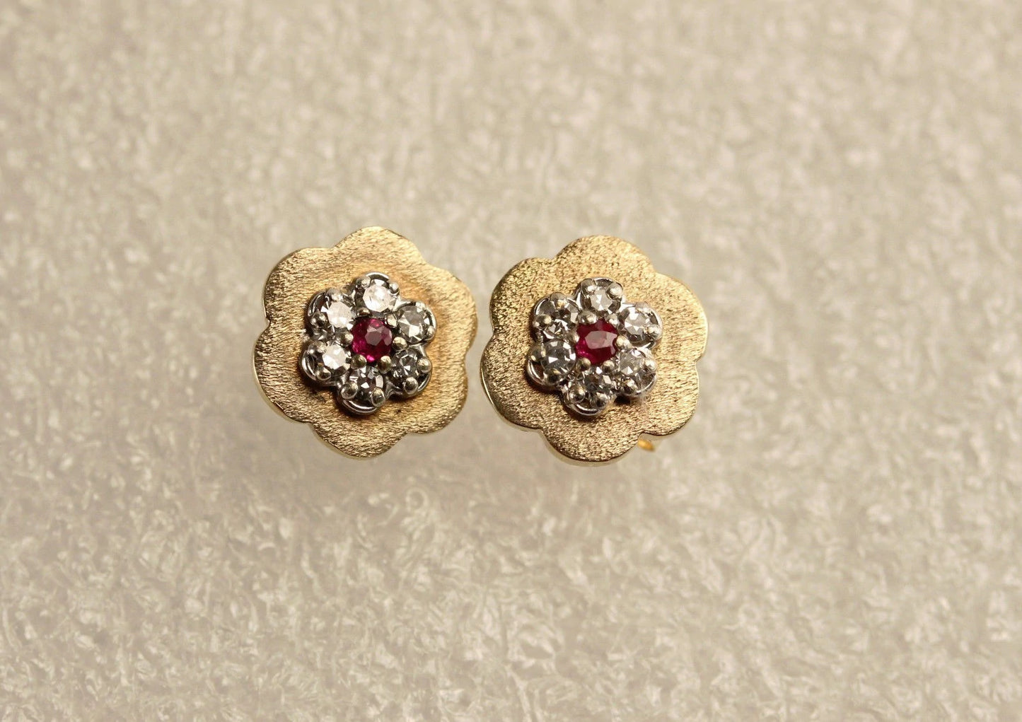 Vintage 14K Yellow Gold Diamond Ruby stud Earrings