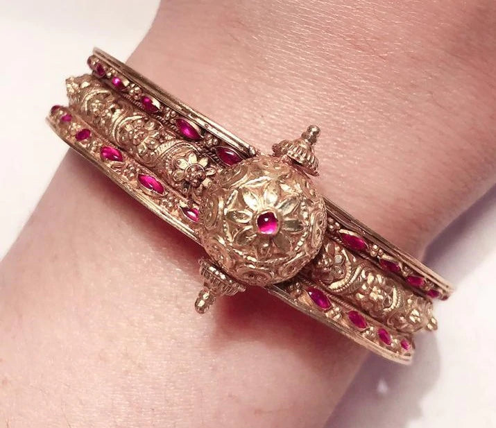 Indian Bridal Jewelry / Temple Jewelry Gold Bangle