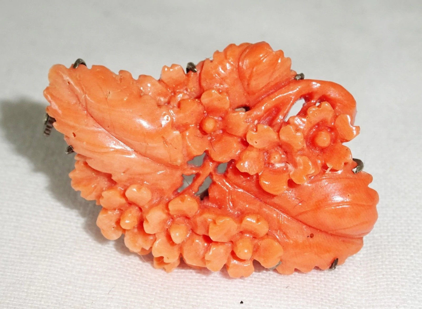 20C Chinese Pink Coral Carved Flower & Leaf Motif Silver set Brooch Pin