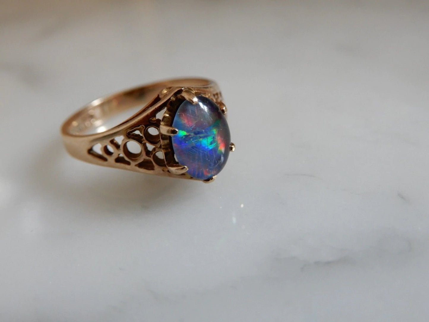 9CT Gold Oval Black Opal Fancy Ring