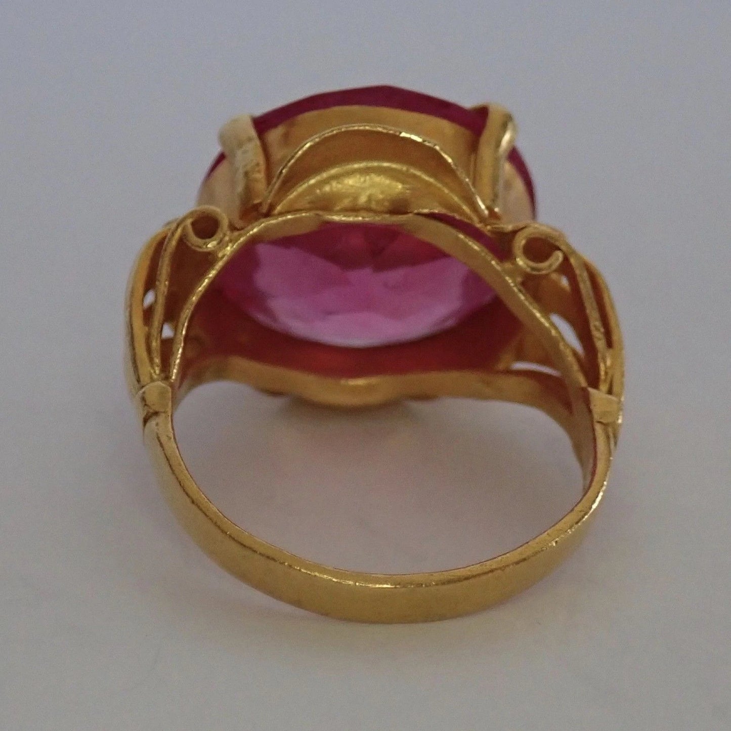 Stunning Vintage Estate 24k Gold Ruby Ring