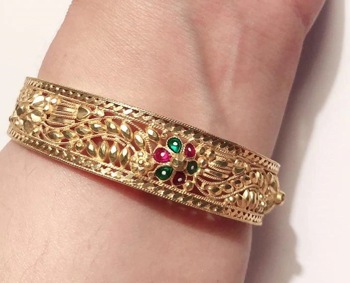 Indian Bridal Jewelry / Temple Jewelry Gold Bangle