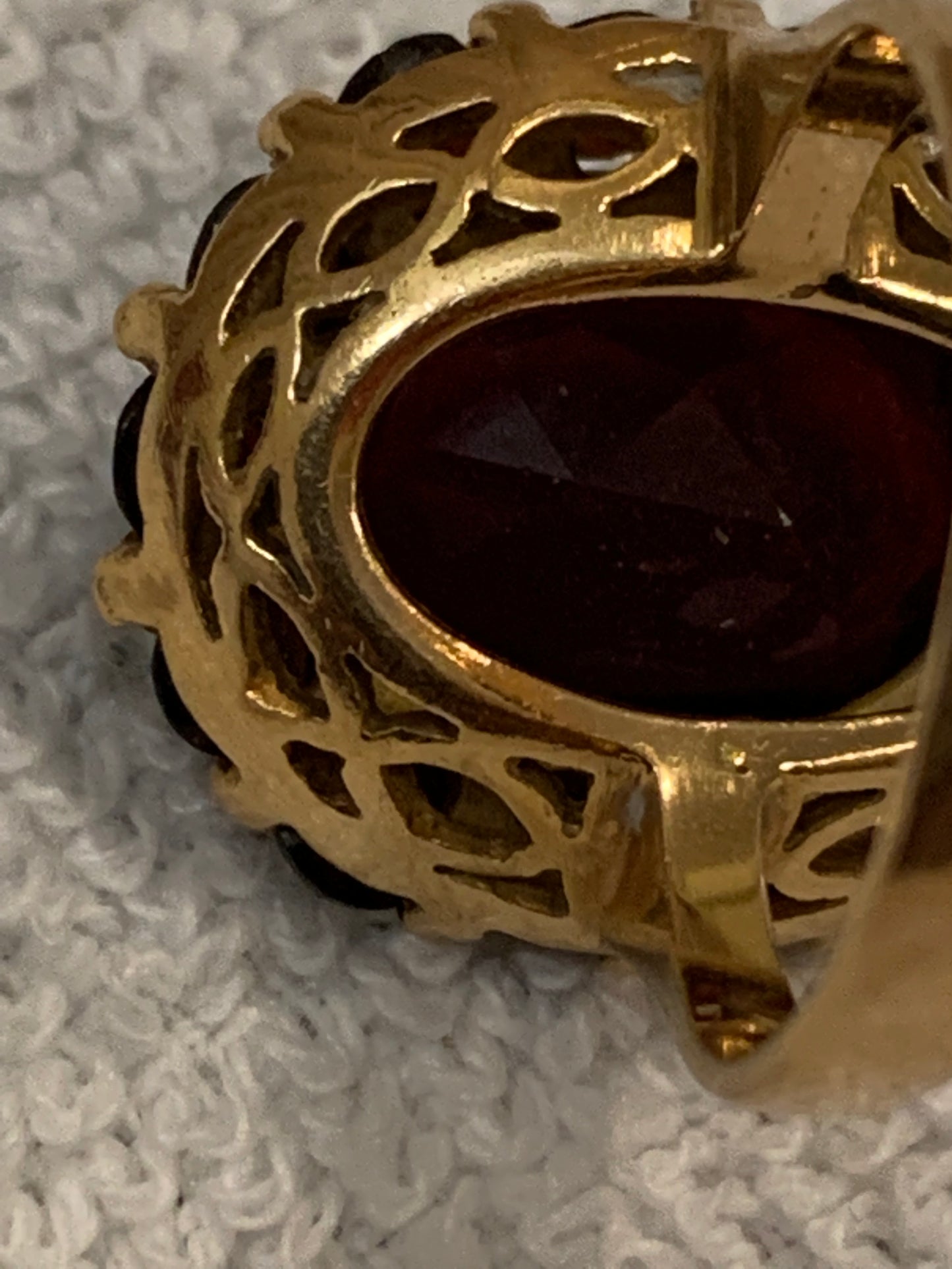 Vintage 14k Gold Garnet Huge 8.80 tcw approx Filigree Art Deco Ring size 5.75