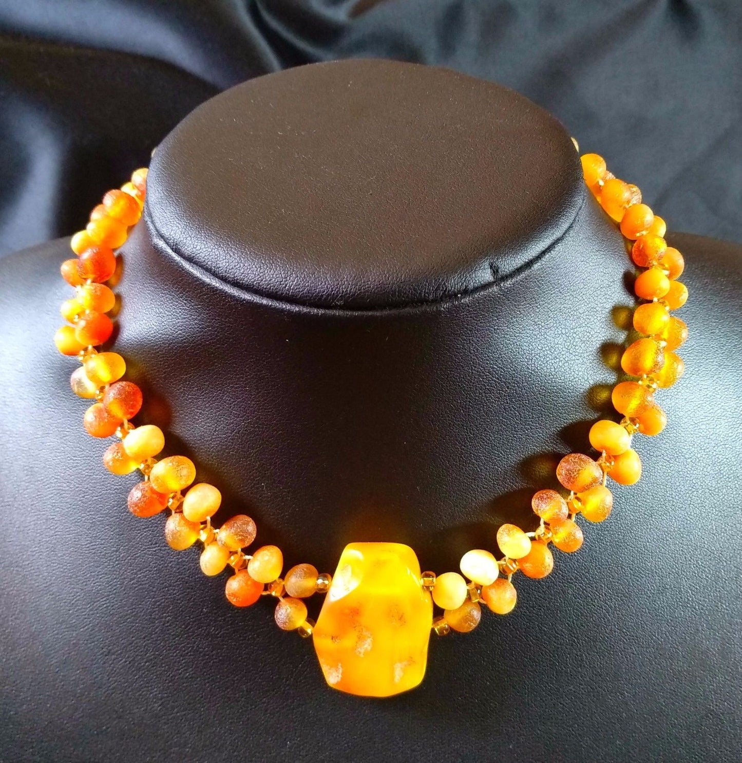 Antique Art Deco Genuine Natural Butterscotch Egg Yolk Amber Necklace