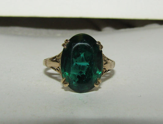 Victorian 9CT Gold Ring with Fine Green Tourmaline Gem 5.25 Carat