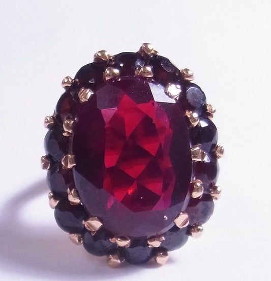 Vintage 14k Gold Garnet Huge 8.80 tcw approx Filigree Art Deco Ring size 5.75