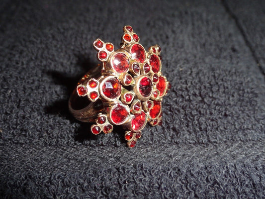 Victorian Style Ring 14k Yellow Gold Bohemian style Garnet Stones