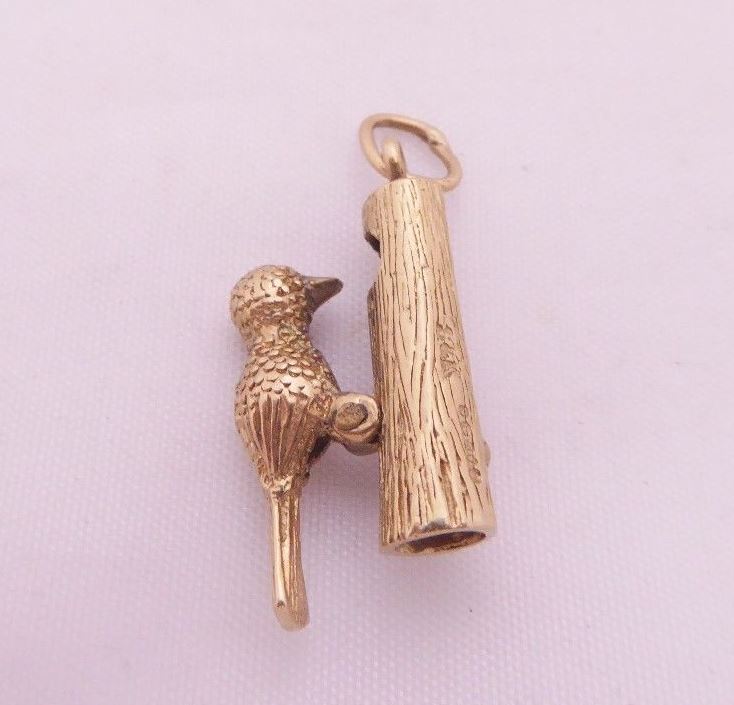 Fine 9ct/9k Gold woodpecker Vintage Pendant / Large Charm, 375