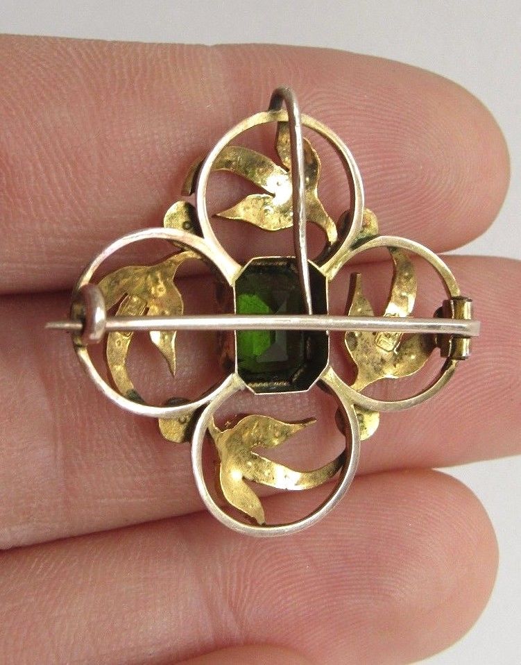 Regency brooch/pendant, 15 carat Gold & Pearl circa 1820 Green Stone