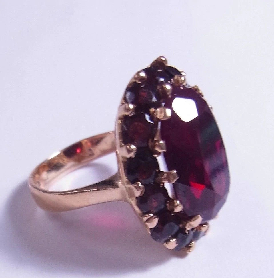 Vintage 14k Gold Garnet Huge 8.80 tcw approx Filigree Art Deco Ring size 5.75