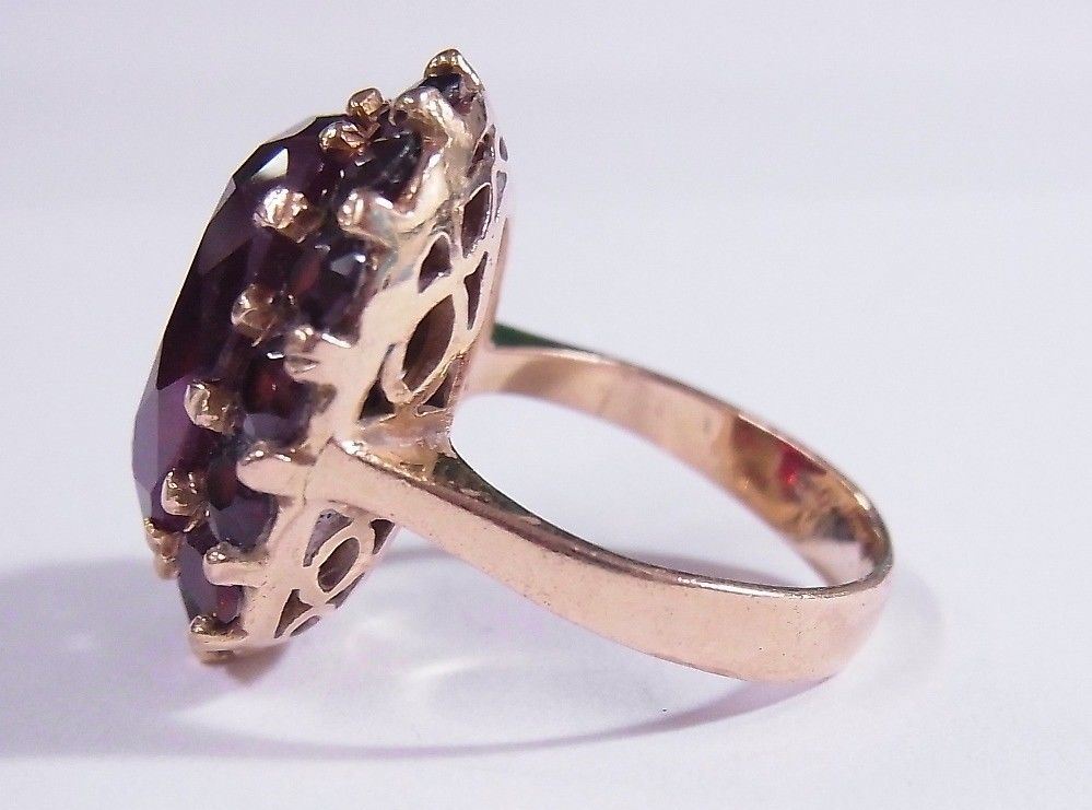 Vintage 14k Gold Garnet Huge 8.80 tcw approx Filigree Art Deco Ring size 5.75