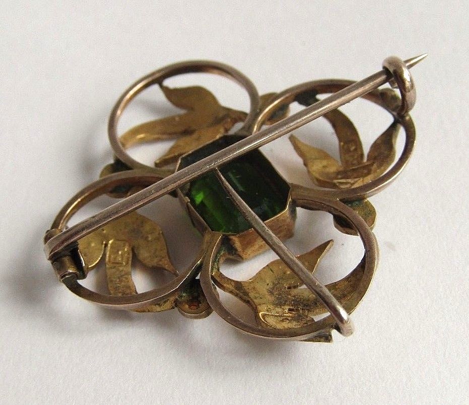 Regency brooch/pendant, 15 carat Gold & Pearl circa 1820 Green Stone