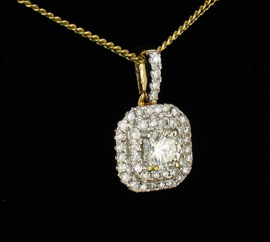 Gabriel & Co. signed Natural 1/2ctw Diamond Solid 14k Gold pendant necklace