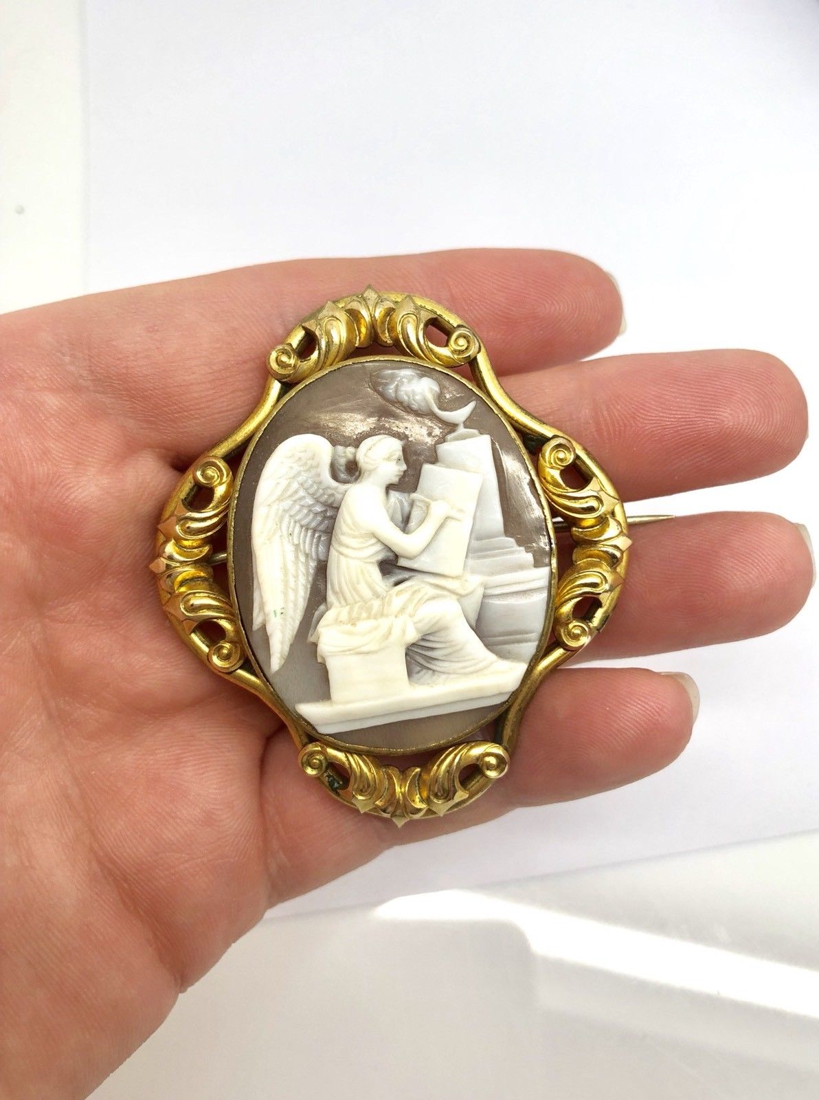 Antique Victorian Rolled Gold Cameo Brooch