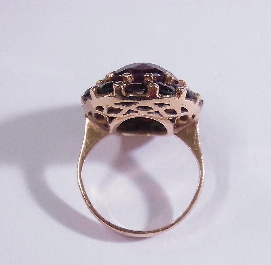 Vintage 14k Gold Garnet Huge 8.80 tcw approx Filigree Art Deco Ring size 5.75