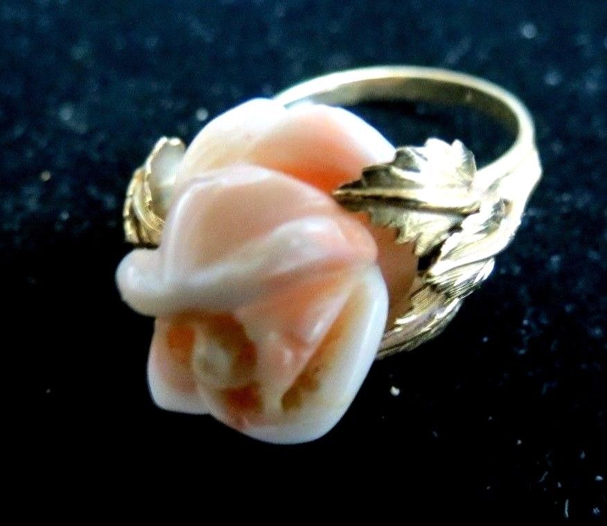 Vintage 14k Gold Carved Coral Rose Ring With 14k Leaves