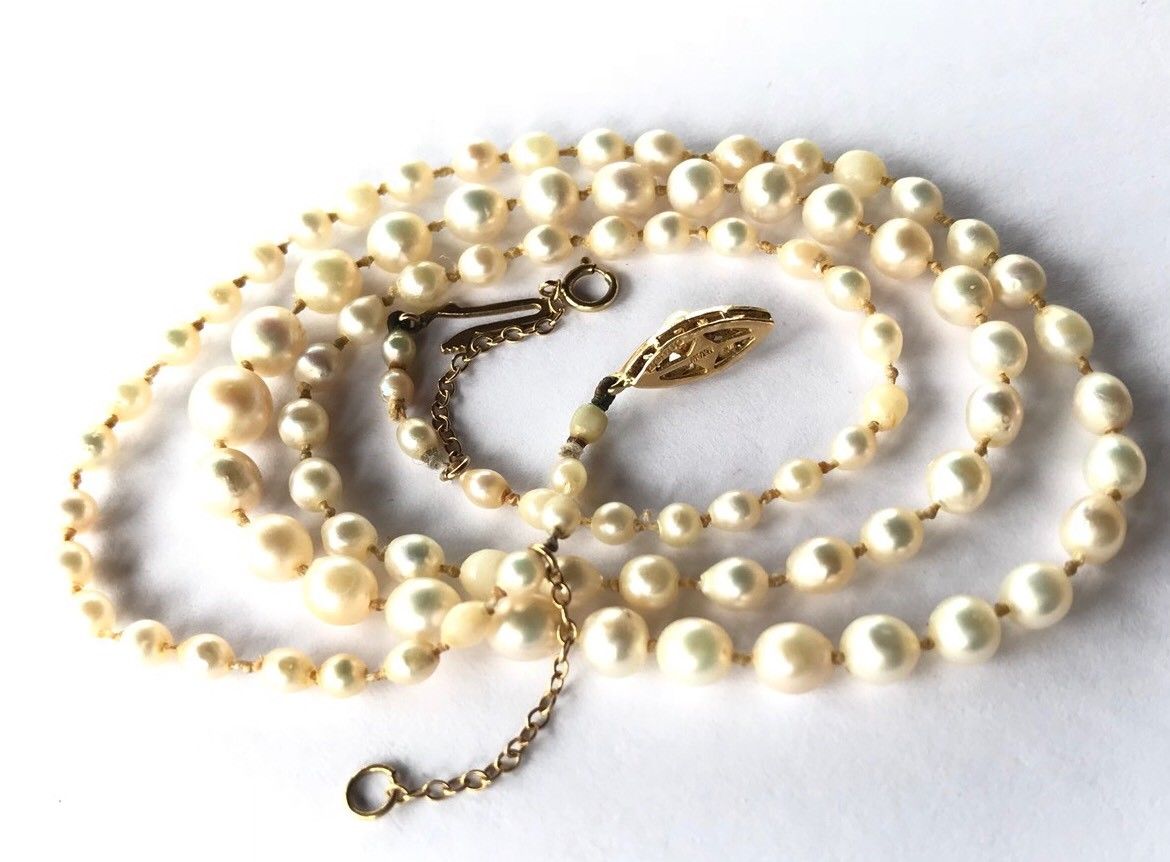 Vintage Hand Knotted Real Pearl Necklace 9ct Gold Clasp