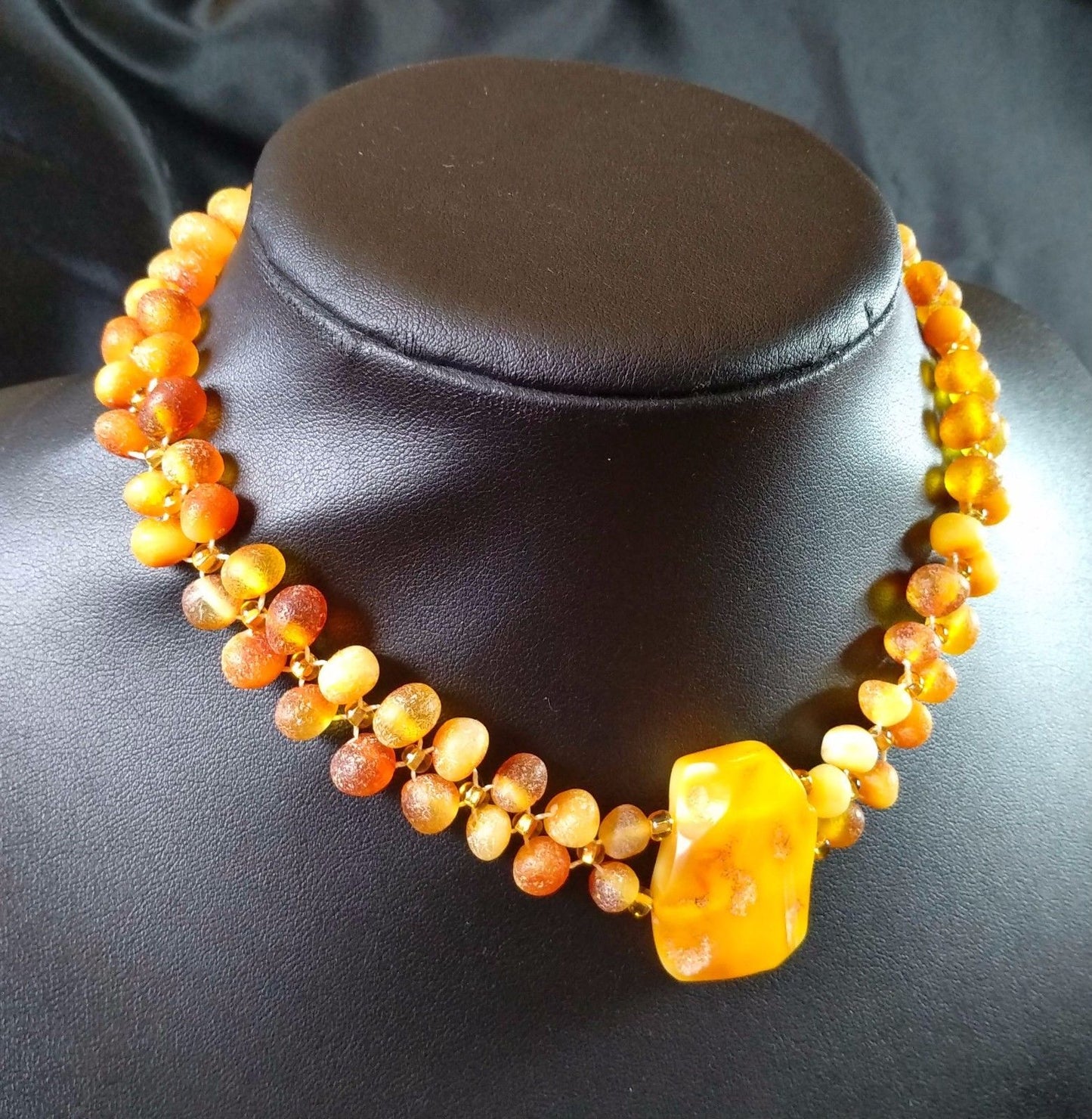 Antique Art Deco Genuine Natural Butterscotch Egg Yolk Amber Necklace