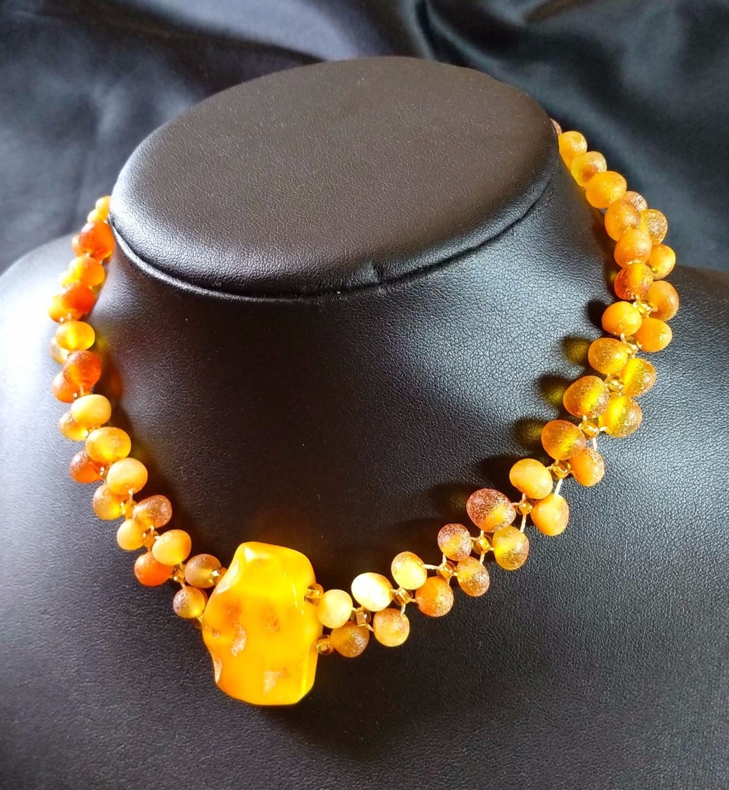 Antique Art Deco Genuine Natural Butterscotch Egg Yolk Amber Necklace