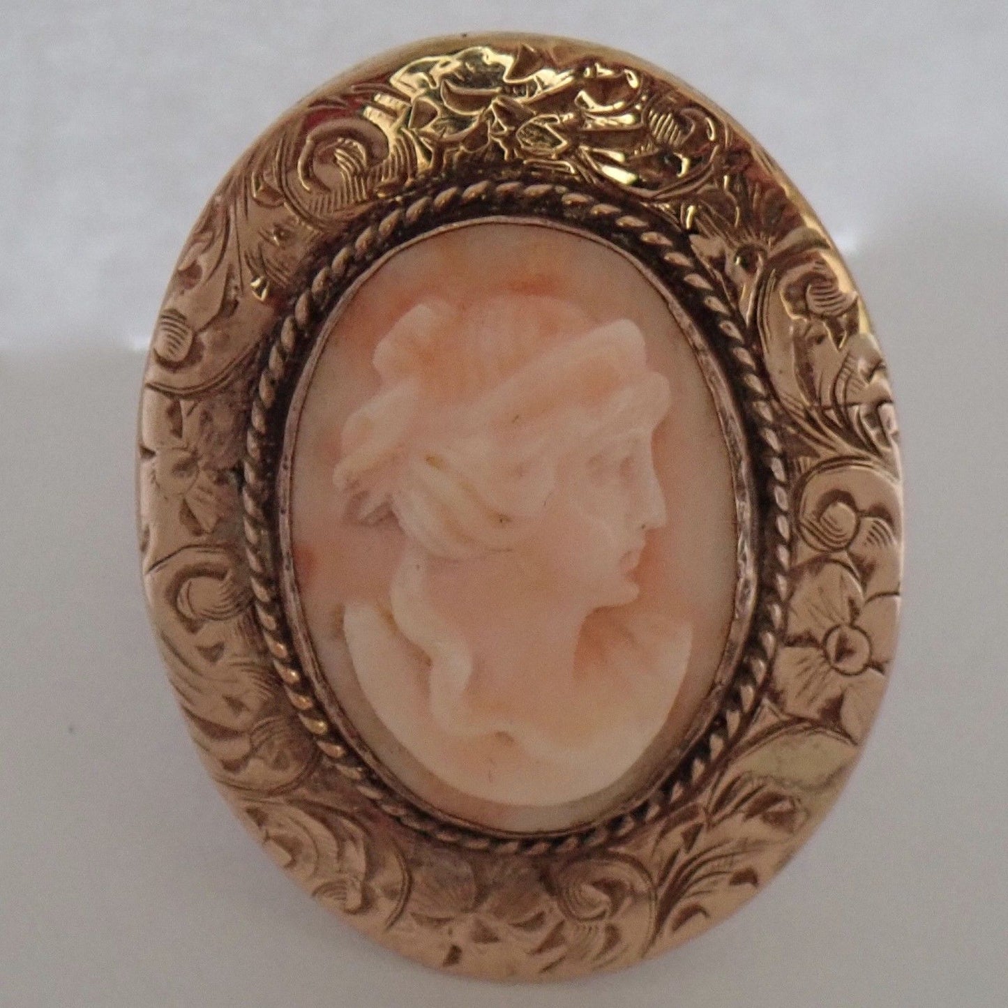 Antique Edwardian Engraved 14K Gold Carved Angel Skin Coral Cameo Ring